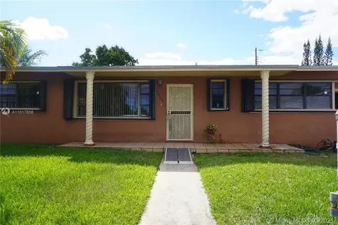 19600 NW 40th Court Miami Gardens FL 33055