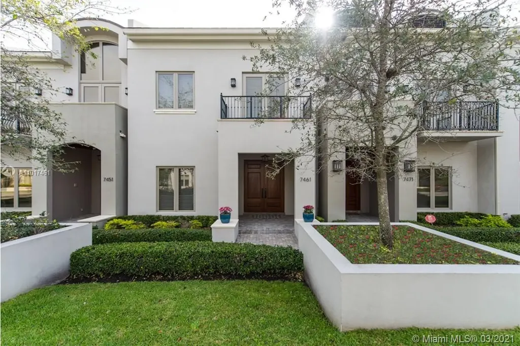 7461 SW 56th Court Miami FL 33143