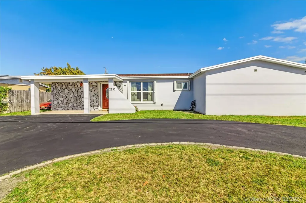 2835 SW 107th Avenue Miami FL 33165