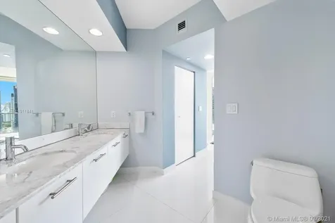 55 SE 6th Street Miami FL 33131