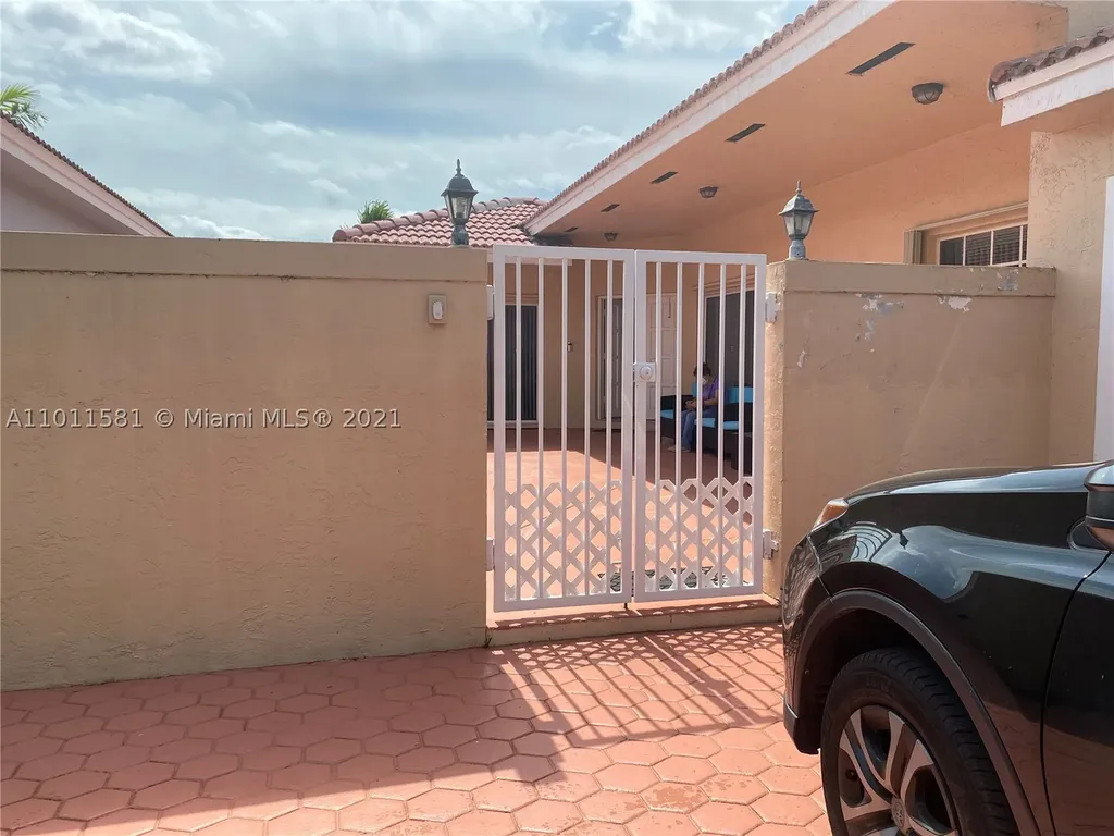 8734 NW 149th Terrace Miami Lakes FL 33018