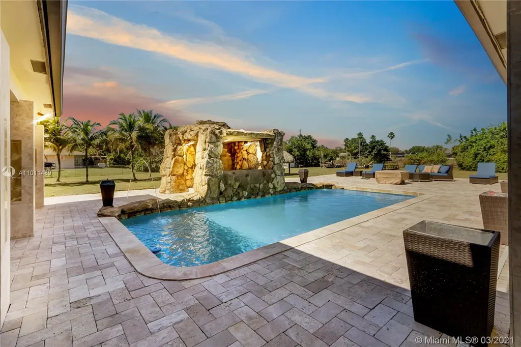 17801 SW 52nd Court Southwest Ranches FL 33331