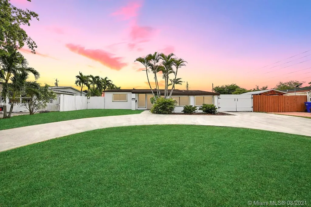 7180 Harding Street Hollywood FL 33024