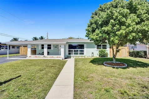 5021 SW 11th Street Plantation FL 33317