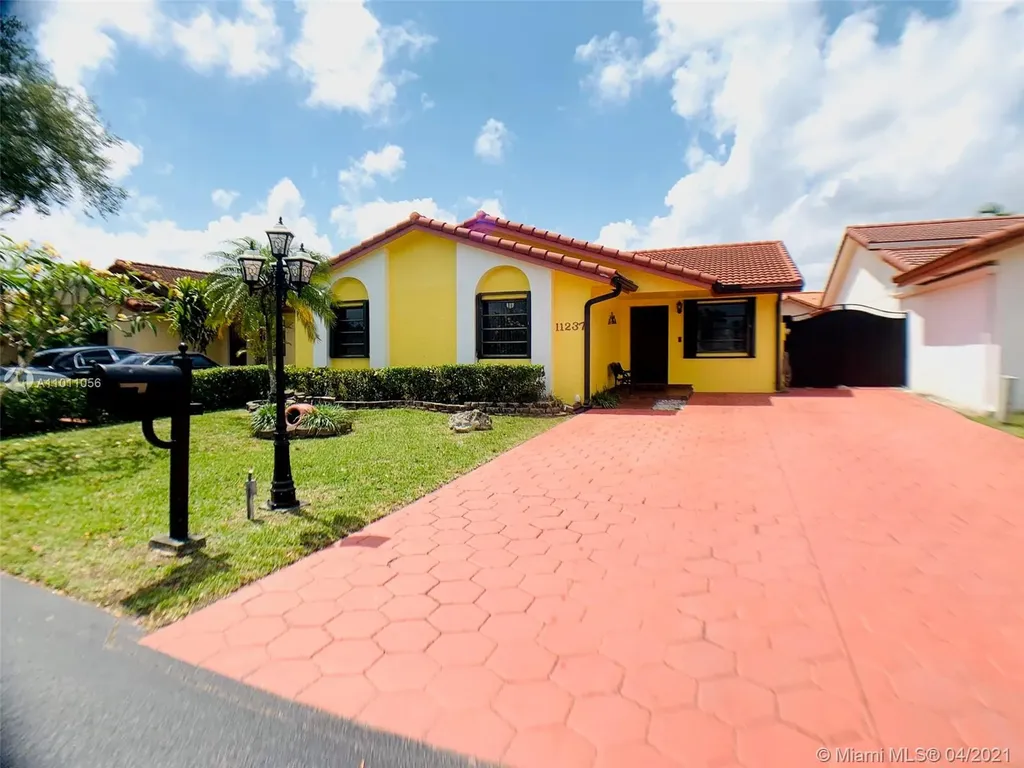11237 SW 74th Terrace Miami FL 33173