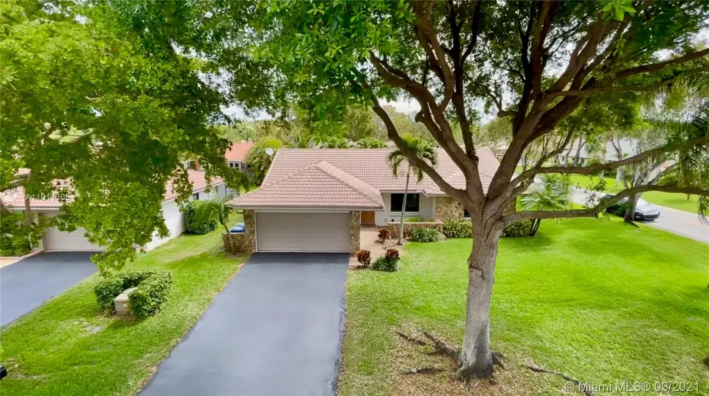 1317 NW 112th Terrace Coral Springs FL 33071