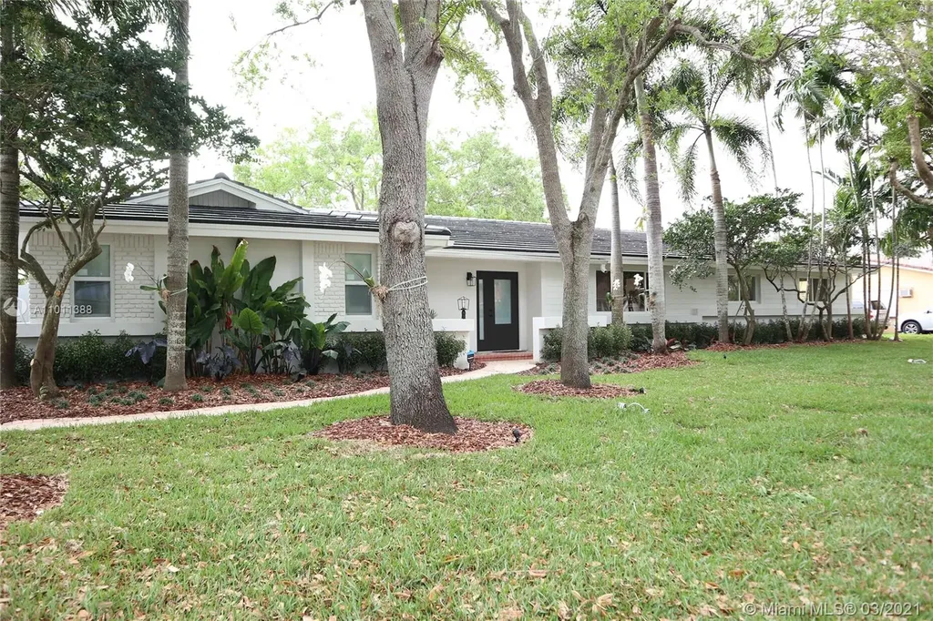 12175 SW 71st Court Pinecrest FL 33156