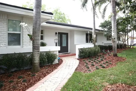 12175 SW 71st Court Pinecrest FL 33156