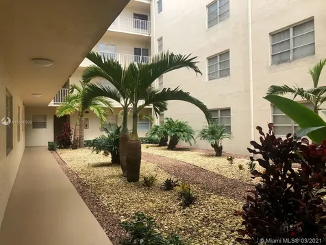 7715 SW 86th Street Miami FL 33143