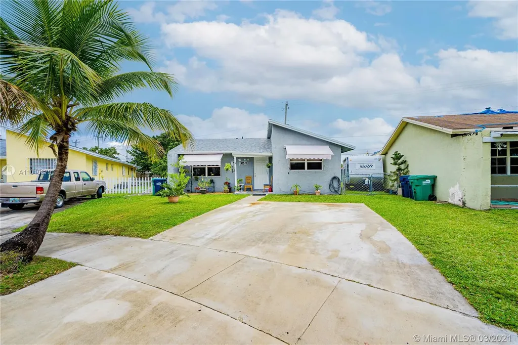 16253 SW 304th Terrace Homestead FL 33033