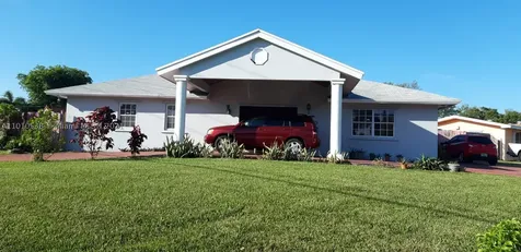 8700 SW 186th Street Cutler Bay FL 33157