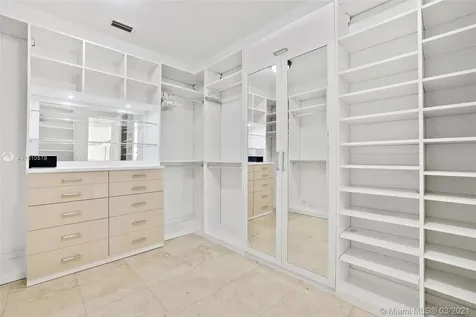 7621 SW 61st Avenue South Miami FL 33143
