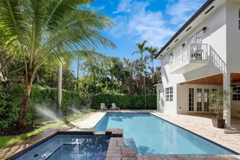 7621 SW 61st Avenue South Miami FL 33143