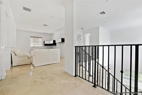 7621 SW 61st Avenue South Miami FL 33143