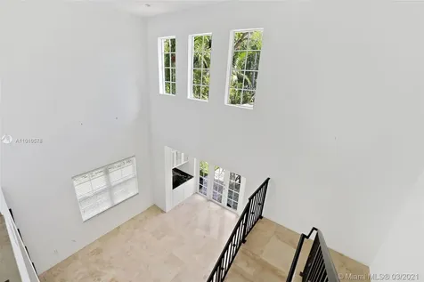 7621 SW 61st Avenue South Miami FL 33143