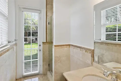 7621 SW 61st Avenue South Miami FL 33143