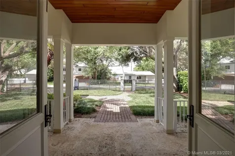 7621 SW 61st Avenue South Miami FL 33143