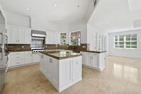 7621 SW 61st Avenue South Miami FL 33143