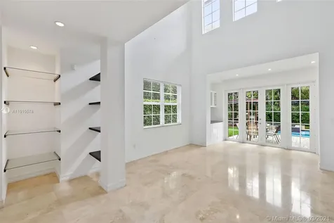 7621 SW 61st Avenue South Miami FL 33143