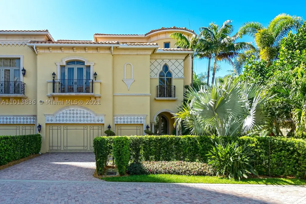 1526 Island Boulevard Aventura FL 33160
