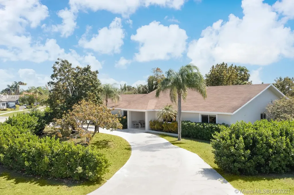 9380 SW 174th Street Palmetto Bay FL 33157