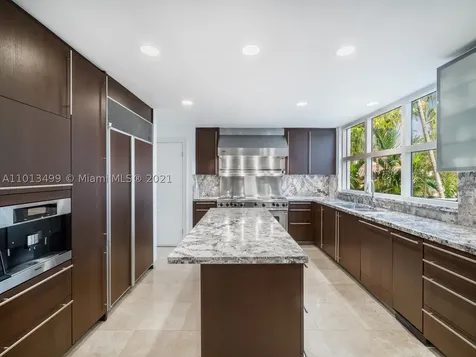7125 E Lago Drive Coral Gables FL 33143