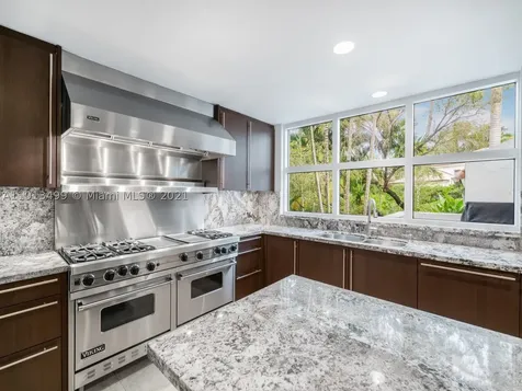 7125 E Lago Drive Coral Gables FL 33143