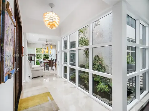 7125 E Lago Drive Coral Gables FL 33143