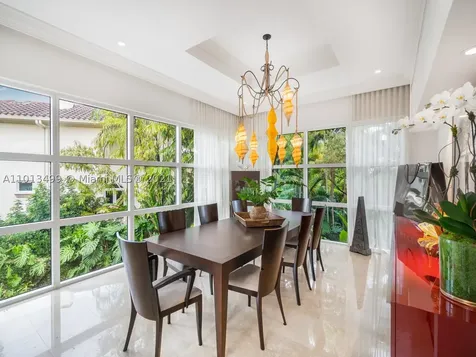 7125 E Lago Drive Coral Gables FL 33143
