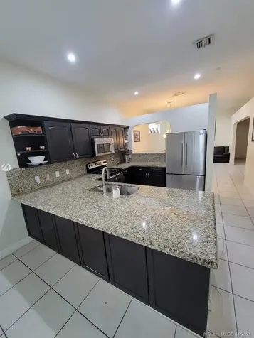 3925 NW 88th Terrace Coral Springs FL 33065