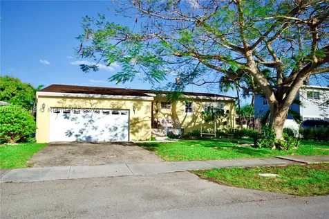2201 SW 83rd Avenue Miami FL 33155