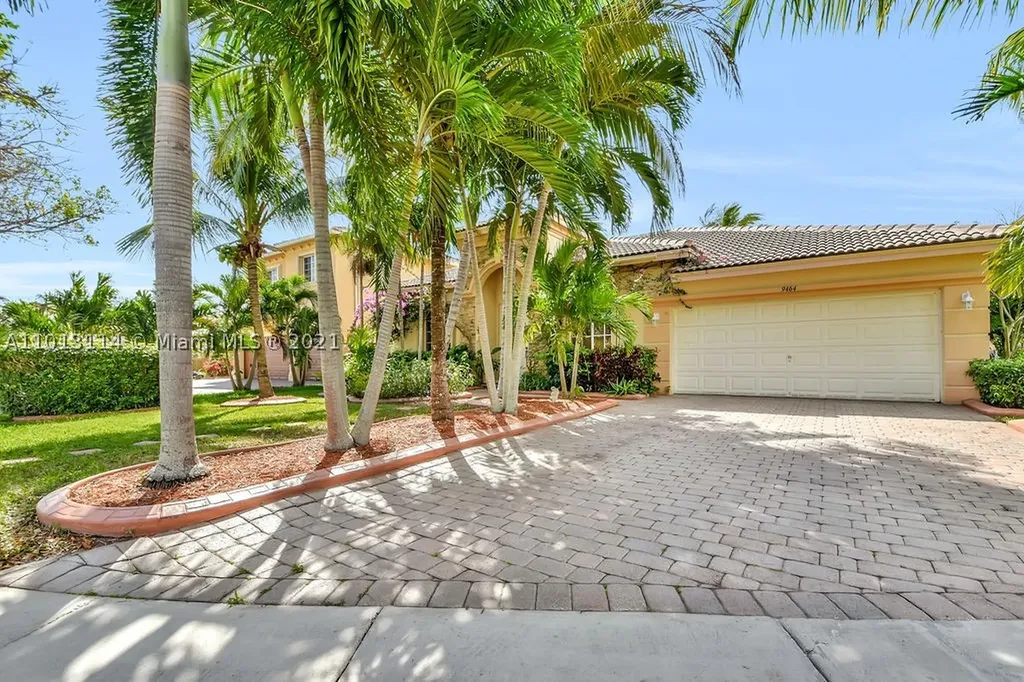 9464 SW 220th Street Cutler Bay FL 33190