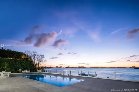 10000 W Broadview Drive Bay Harbor Islands FL 33154