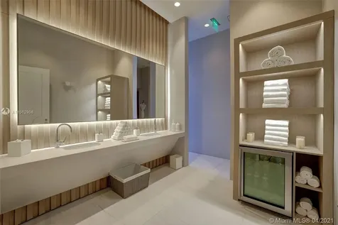 Sunny Isles Beach FL 33160