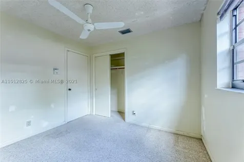 1130 SW 70th Terrace Plantation FL 33317