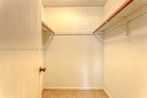 1130 SW 70th Terrace Plantation FL 33317