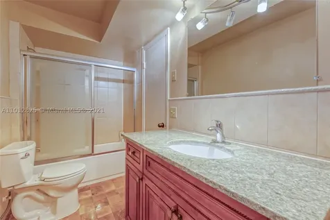 1130 SW 70th Terrace Plantation FL 33317