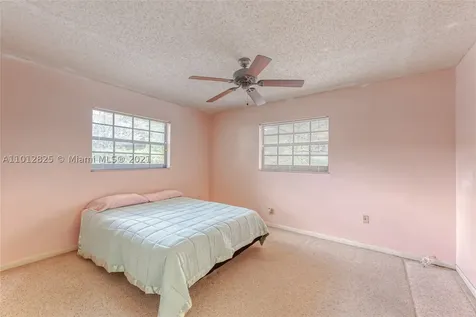 1130 SW 70th Terrace Plantation FL 33317