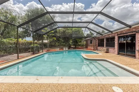 1130 SW 70th Terrace Plantation FL 33317