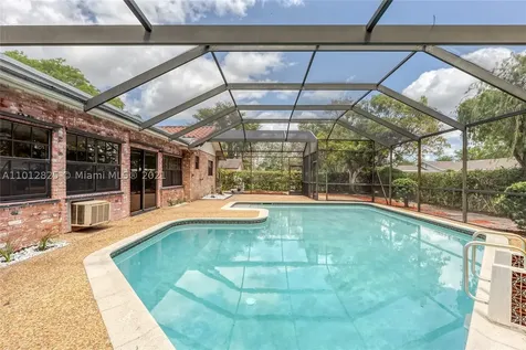 1130 SW 70th Terrace Plantation FL 33317