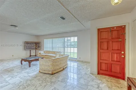 1130 SW 70th Terrace Plantation FL 33317