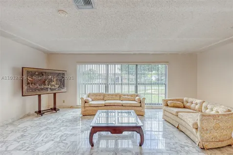1130 SW 70th Terrace Plantation FL 33317