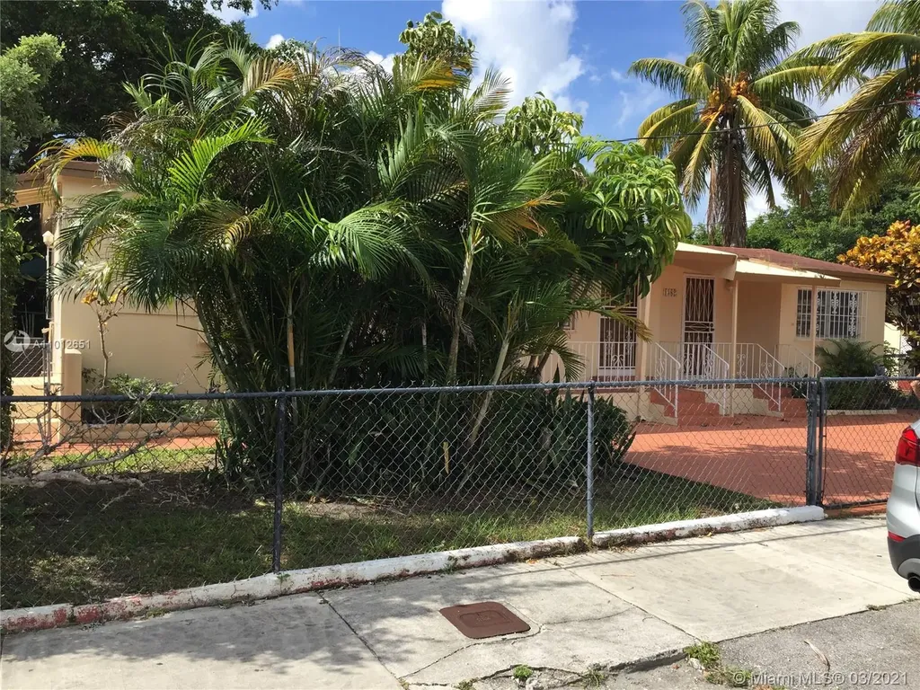 1380 SW 20th Street Miami FL 33145