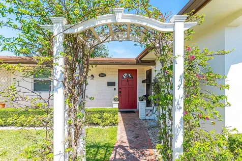 8801 NW 11th Street Pembroke Pines FL 33024