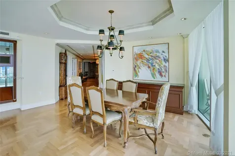19955 NE 38th Court Aventura FL 33180