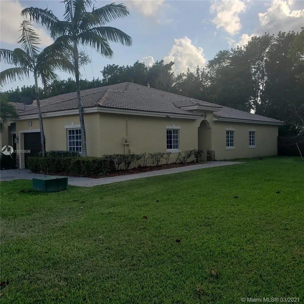 1196 NE 32nd Avenue Homestead FL 33033