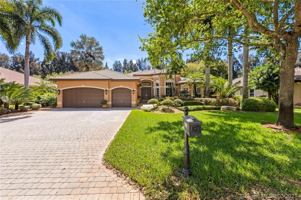 10150 S Lake Vista Circle Davie FL 33328