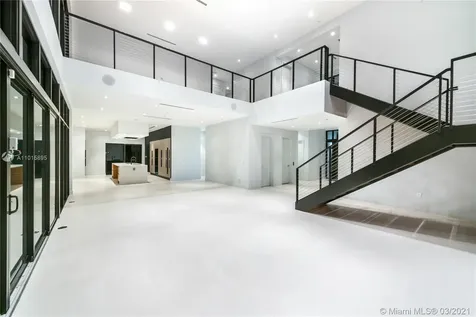 16417 NE 31st Avenue North Miami Beach FL 33160