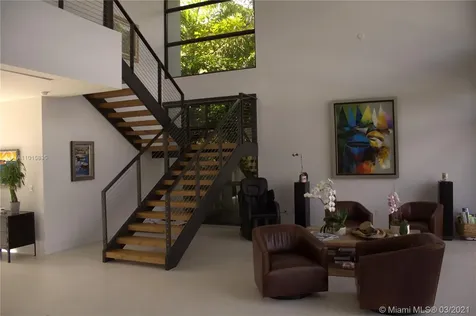16417 NE 31st Avenue North Miami Beach FL 33160