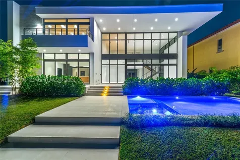 16417 NE 31st Avenue North Miami Beach FL 33160